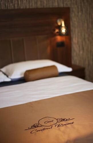 أوميس Central Luxury Rooms المظهر الخارجي الصورة