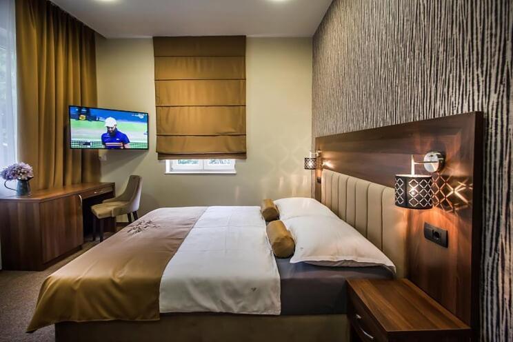 أوميس Central Luxury Rooms المظهر الخارجي الصورة